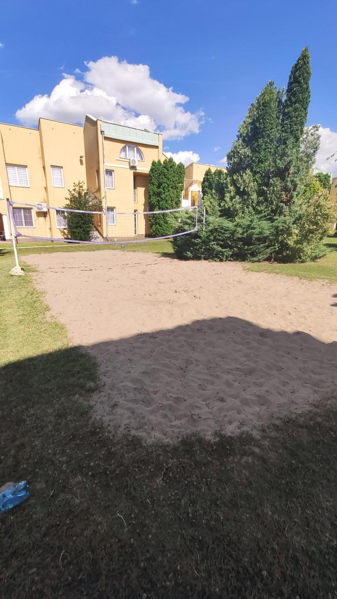 Helena Studio Apartman Siófok Eksteriør bilde